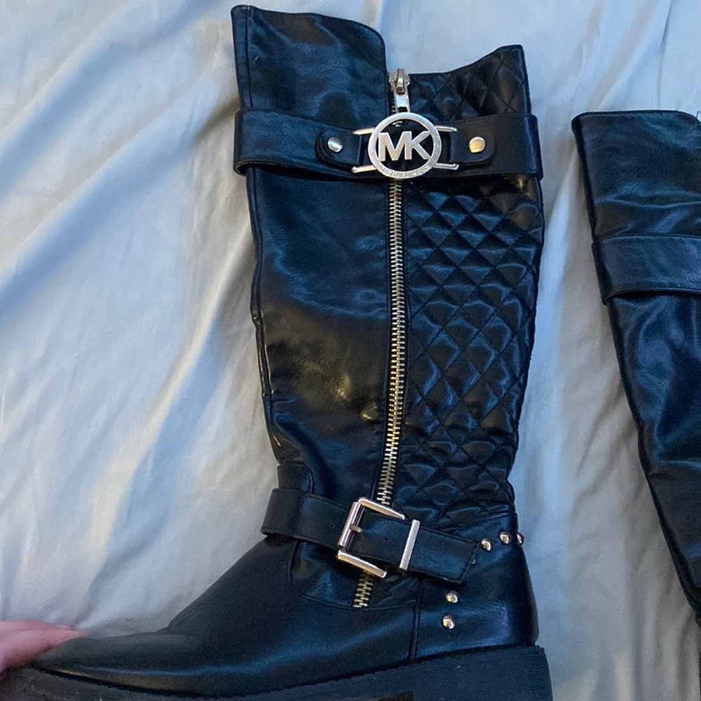 MK Winter boots